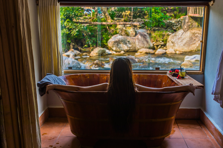 Red Dao herbal baths a healing tradition Vietnam Tourism